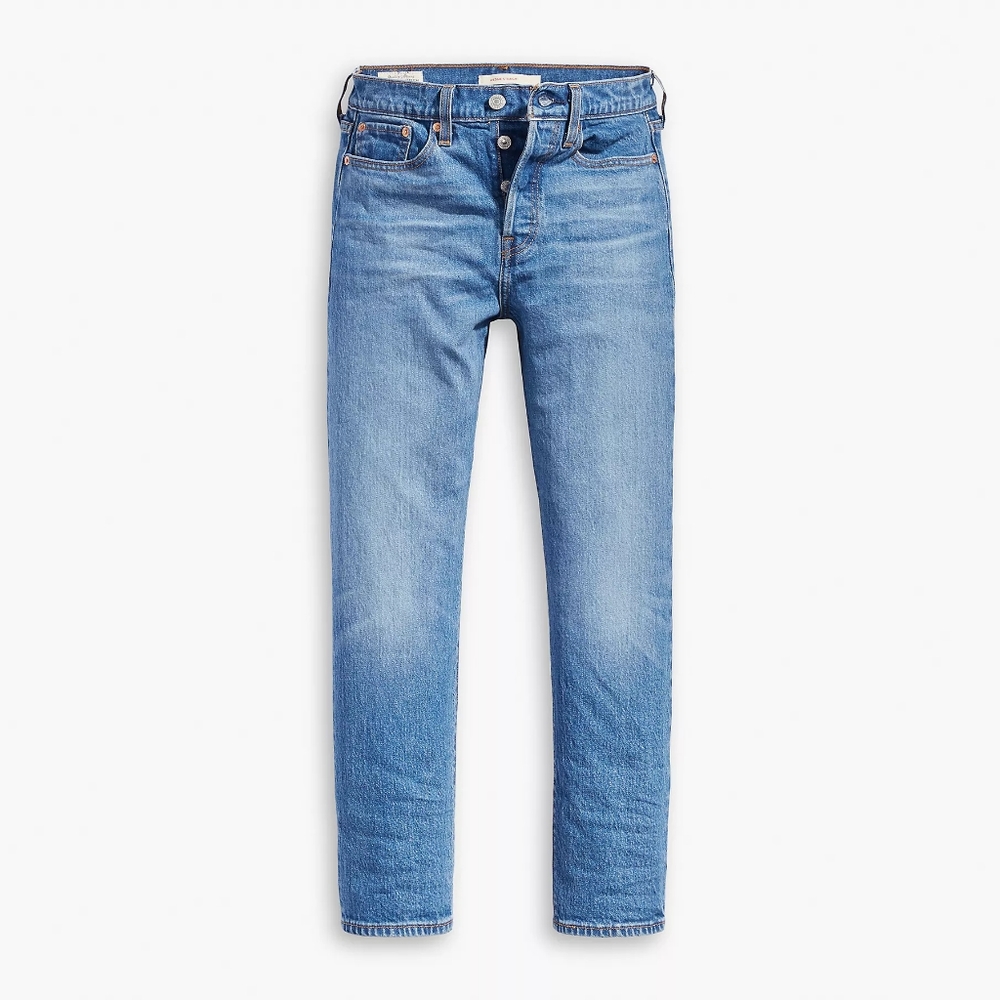 New with tags Levi's Wedgie Straight FitWomen's Jeans